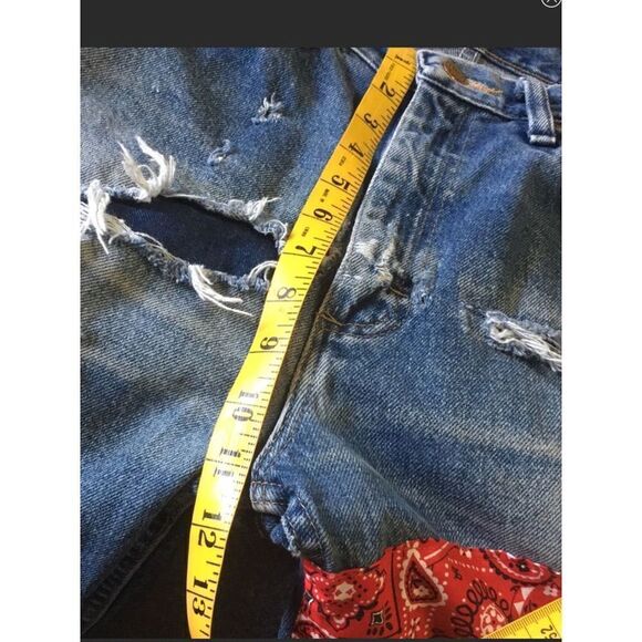Reworked Vintage Wrangler Distressed Jeans - Picture 5 of 8